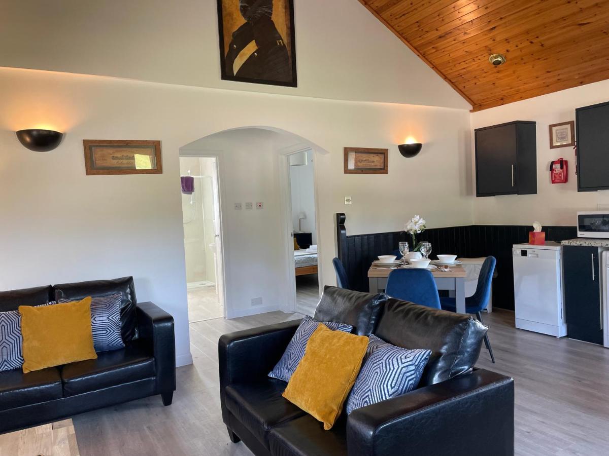 Wellsfield Farm Holiday Lodges 스털링 외부 사진