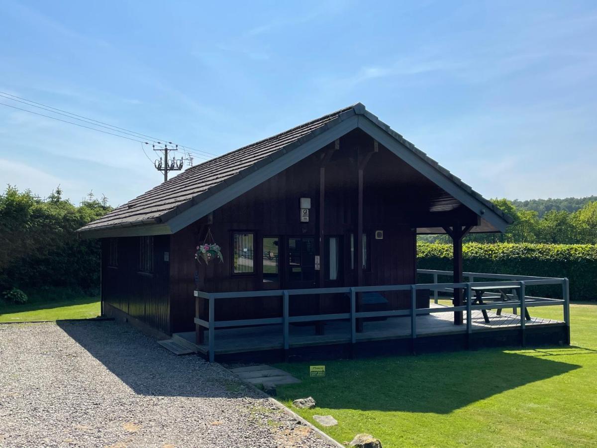 Wellsfield Farm Holiday Lodges 스털링 외부 사진