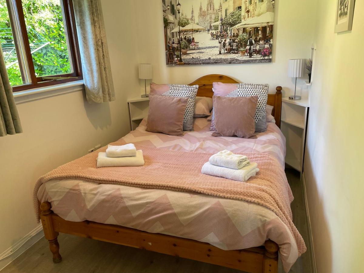 Wellsfield Farm Holiday Lodges 스털링 외부 사진