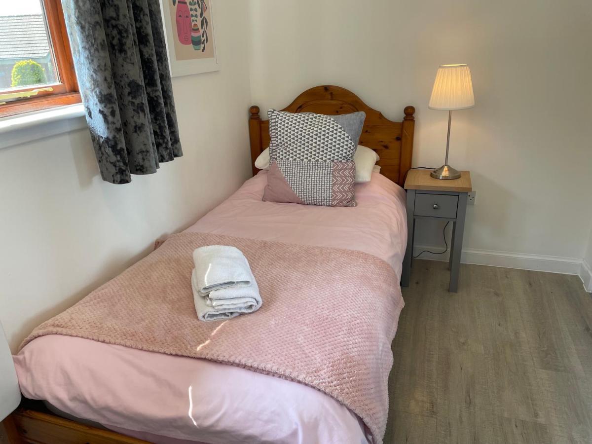 Wellsfield Farm Holiday Lodges 스털링 외부 사진