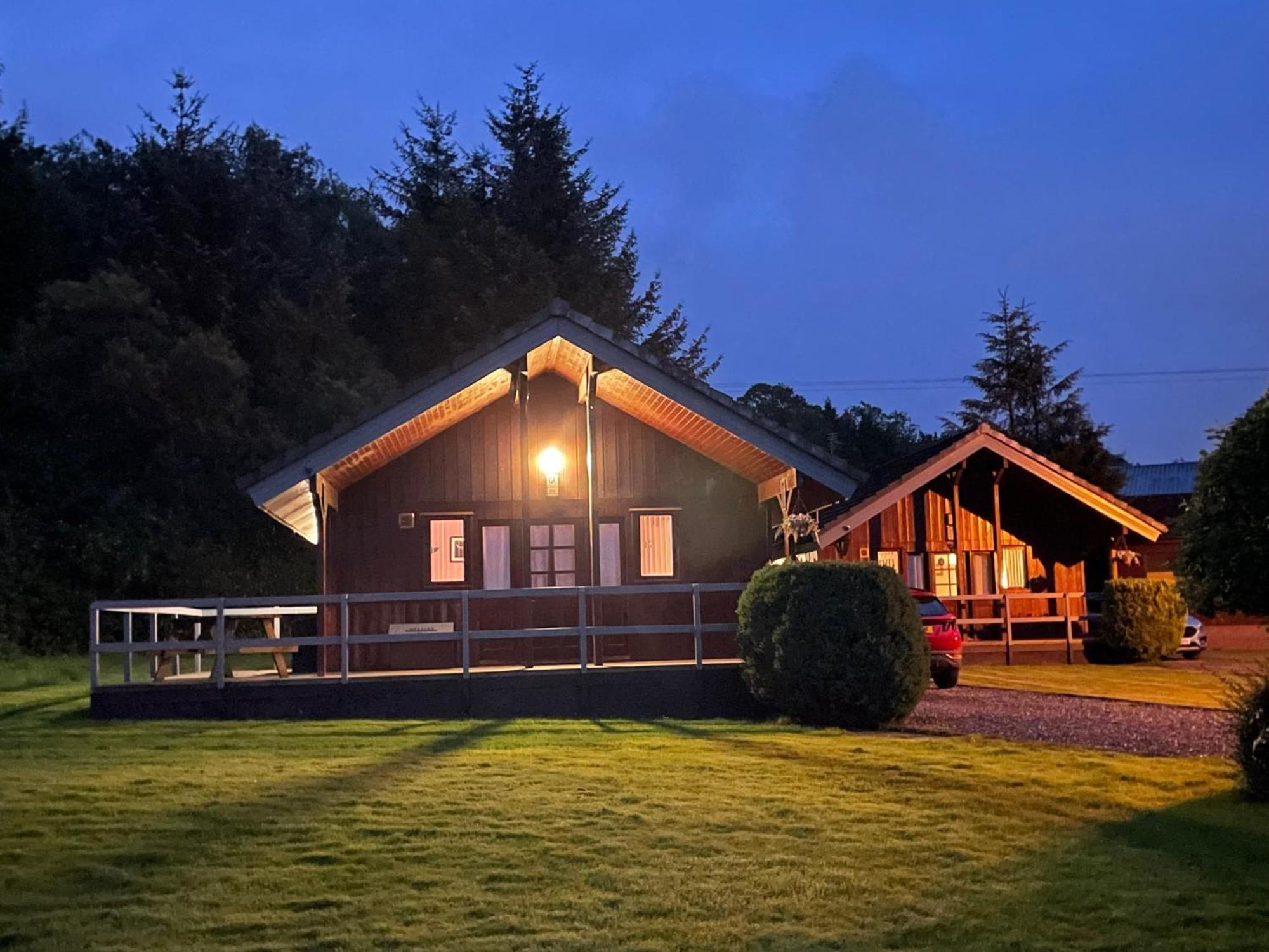 Wellsfield Farm Holiday Lodges 스털링 외부 사진