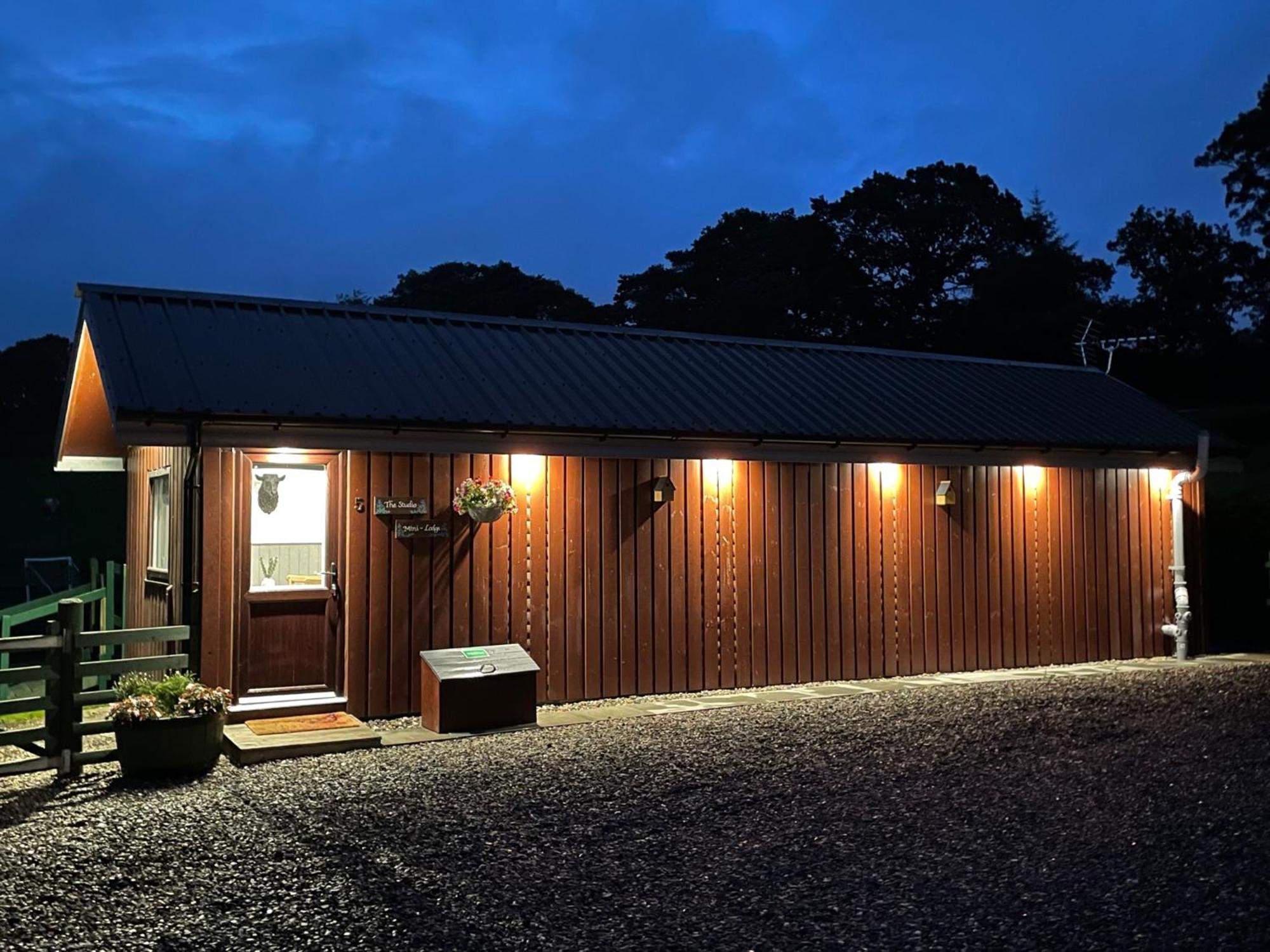 Wellsfield Farm Holiday Lodges 스털링 외부 사진