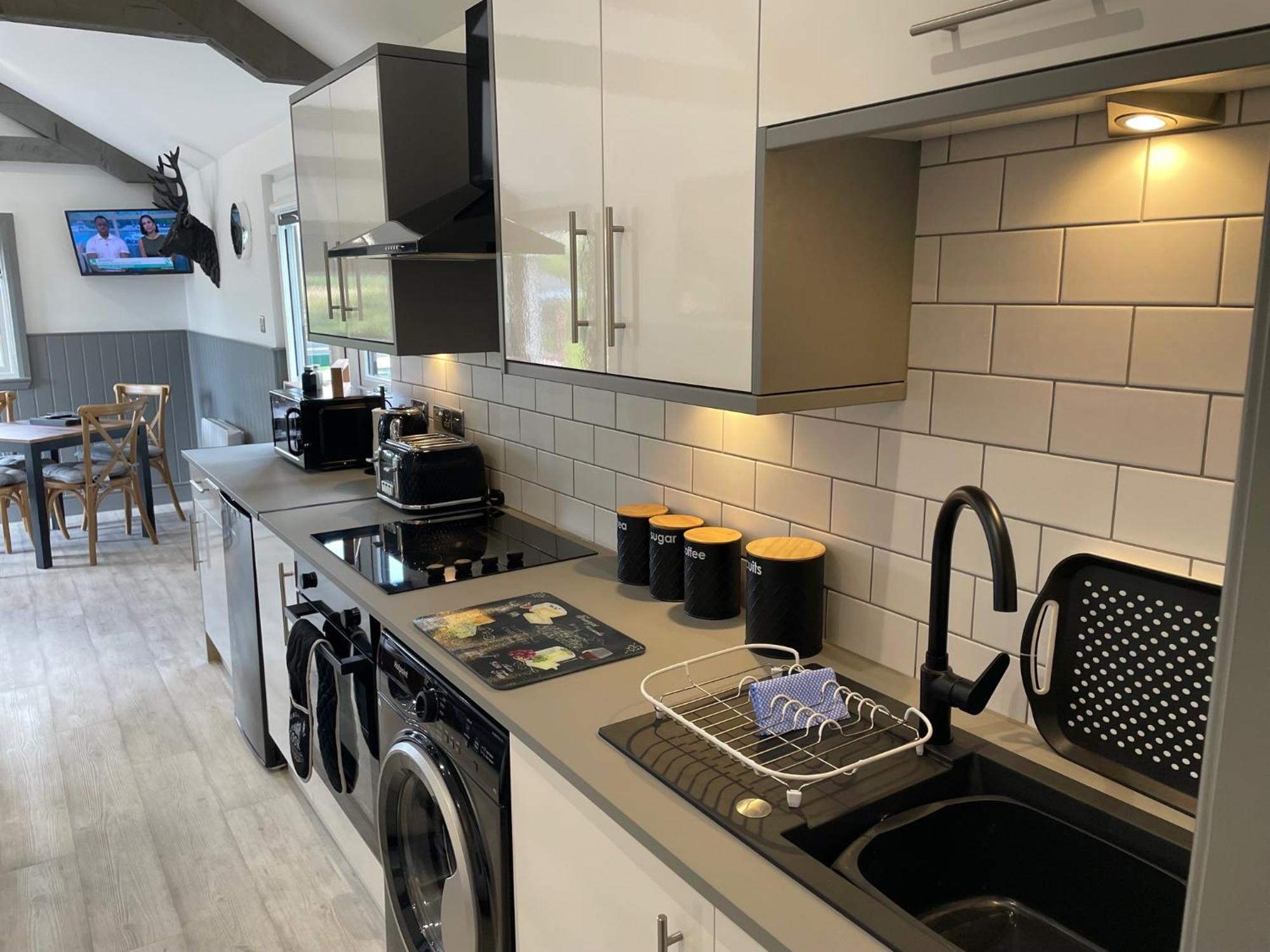 Wellsfield Farm Holiday Lodges 스털링 외부 사진